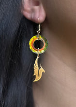 Load image into Gallery viewer, GOLD CRYSTAL O RING ILLENIUM EARRINGS
