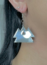 Load image into Gallery viewer, WAKAAN EARRINGS
